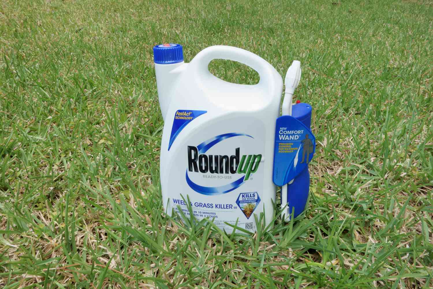 Roundup, herbicide pour les mauvaises herbes et le gazon