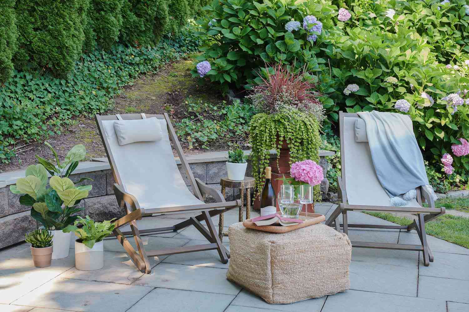 idées de patio en béton pour un budget limité