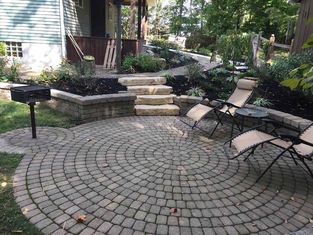 patio en pavés ronds