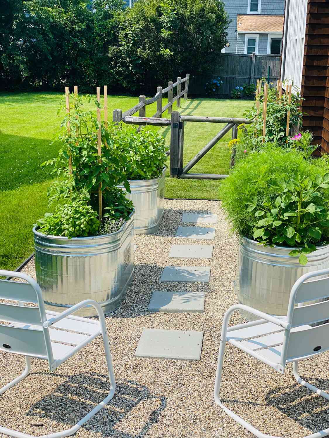 idées de lits de jardin surélevés peu coûteux