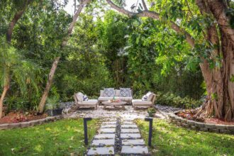 45 Idées de cheminées de jardin pour sublimer votre espace extérieur